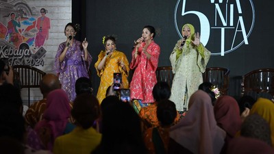 Tampilkan Pesona Budaya Indonesia Lewat Lagu Kebaya
