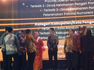 Pemkot Semarang Raih Penghargaan Gerakan Pangan Murah Terbaik 2 Nasional