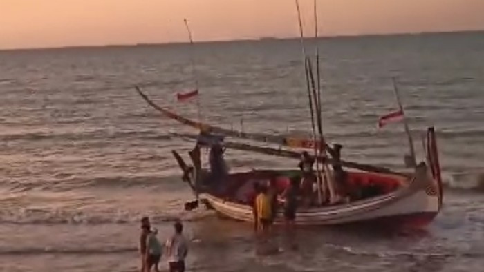 Perahu tanpa awak ditemukan di perairan Pamekasan