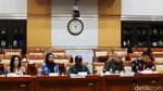 Ronald Tannur Penganiaya Dini Hingga Tewas Bebas, Keluarga Ngadu ke DPR