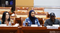 Pihak keluarga korban dimintai keterangan dalam pertemuan tersebut.