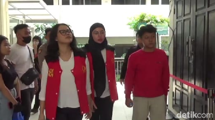Siskaeee dkk menghadiri sidang di PN Jakarta Selatan, Senin (29/7/2024) siang