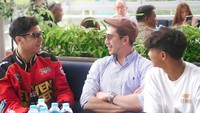 Verrel diketahui juga melanjutkan kuliahnya ke Oxford University. Ia mengambil kuliah singkat dan menjadi diplomat, seperti dikutip dari detikPop (27/5/2024). Foto: Instagram @bramastavrl