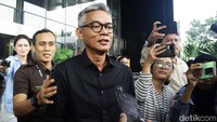 Wahyu merupakan salah satu tersangka dalam korupsi yang melibatkan Harun Masiku. Wahyu sebelumnya telah divonis 7 tahun penjara dan dieksekusi sejak tahun 2021. Dia kemudian mendapatkan bebas bersyarat pada 6 Oktober 2023.  
