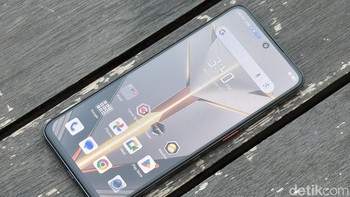 Nubia Neo 2 5G menggunakan layar berukuran 6,72 inch Full HD+, dengan refresh rate 120Hz. Foto: Adi Fida Rahman/detikINET