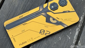 Varian yang diunboxing berwarna Sunfire Yellow. Foto: Adi Fida Rahman/detikINET