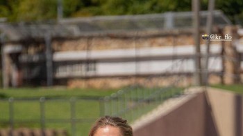 Schmidt pernah ditunjuk sebagai pelatih kebugaran Borussia Dortmund untuk musim Bundesliga tahun 2020–21 Foto: Facebook