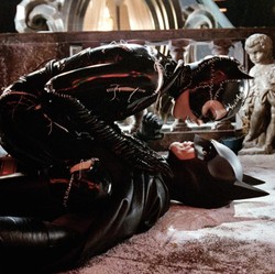 Ini Alasan Kisah Romantis Batman dan Catwoman Selalu Kandas