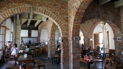 Benteng Dilengkapi Tempat Nongkrong Jadi Bikin Betah, Ini Potretnya