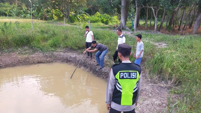 Bocah 8 tahun tewas tenggelam di kolam perkebunan di Ogan Ilir.