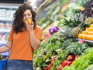 Saat Beli 4 Buah dan Sayur Ini, Cium Aromanya Untuk Deteksi Kesegaran