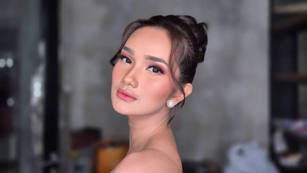 Faby Marcelia Butuh Ahli untuk Bisa Lewati Perceraian