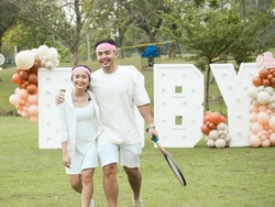 8 Foto Gender Reveal Gritte Agatha Berujung Petaka, Sahabat Dilarikan ke UGD