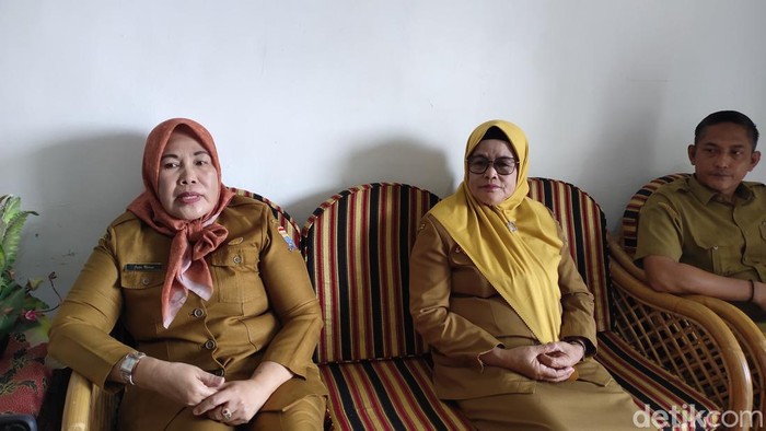Kabid SD Dinas Pendidikan Palembang akan mengeluarkan surat edaran terkait jajanan sekolah.