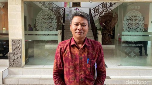 Kepala Disdukcapil Kabupaten Karangasem I Made Kusuma Negara. (Foto: I Wayan Selamat Juniasa/detikBali)