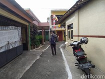 3 Maling Ciduk Motor yang Terparkir di Halaman Rumah, Aksi Terekam CCTV