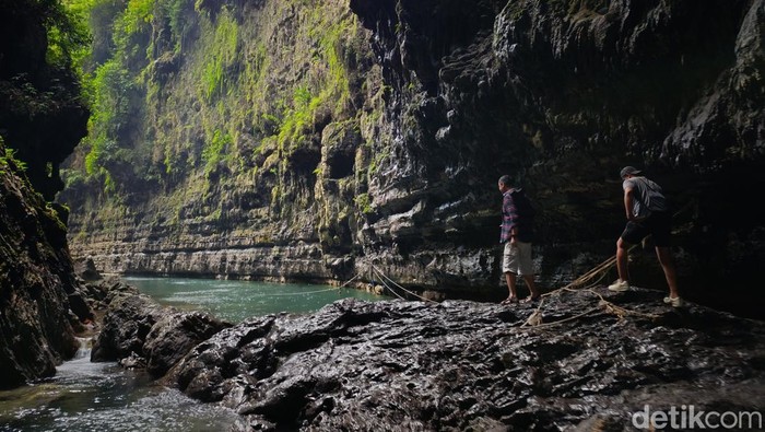 Objek wisata Green Canyon Pangandaran