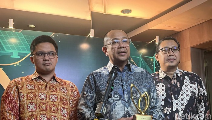 PAM Jaya mendapat Anugerah Ekonomi Hijau