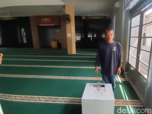 Aksi Nekat Pencuri Kotak Amal di Masjid Ciamis