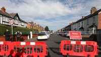 Polisi telah menangkap pria 17 tahun yang merupakan pelaku penikaman. Ia ditangkap atas dugaan pembunuhan dan percobaan pembunuhan atas serangan di Southport. 