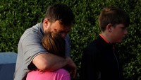 North West Ambulance Service (NWAS) mengatakan bahwa mereka merawat 11 korban dengan luka tusuk di tempat kejadian, yang kemudian dibawa dengan ambulans dan helikopter ke Rumah Sakit Anak Alder Hey, dan rumah sakit lain di daerah setempat. 