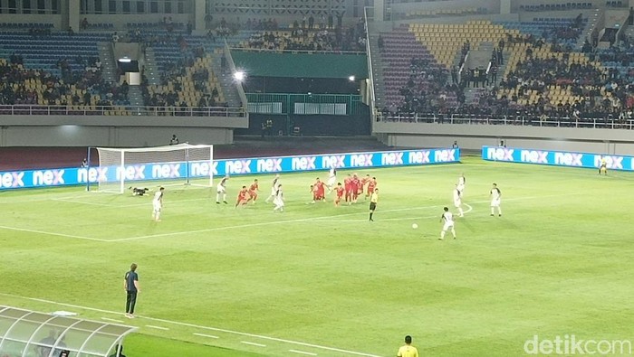 Laga Borneo melawan Persija dalam babak semifinal Piala Presiden 2024, di Stadion Manahan Solo, Selasa (30/7/2024).