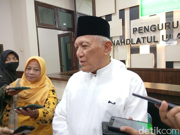 Pj Ketua PWNU Jatim KH Abdul Hakim Mahfudz atau Gus Kikin