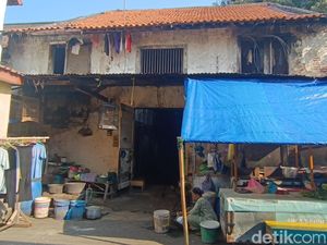 Gimana Sih Caranya Nginap di Penginapan Rp 4.000/Hari di Semarang?