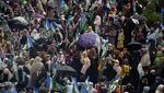 Protes Tagihan Listrik Meroket, Jalan di Pakistan Diblokir Kontainer