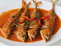 Resep Ikan Kembung Kuah Cabe yang Pedasnya Mantap