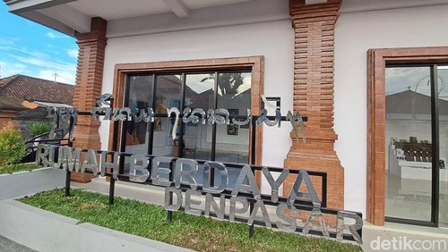 Bagian depan Rumah Berdaya di Jalan Raya Sesetan, Denpasar, Rabu (26/6/2024).