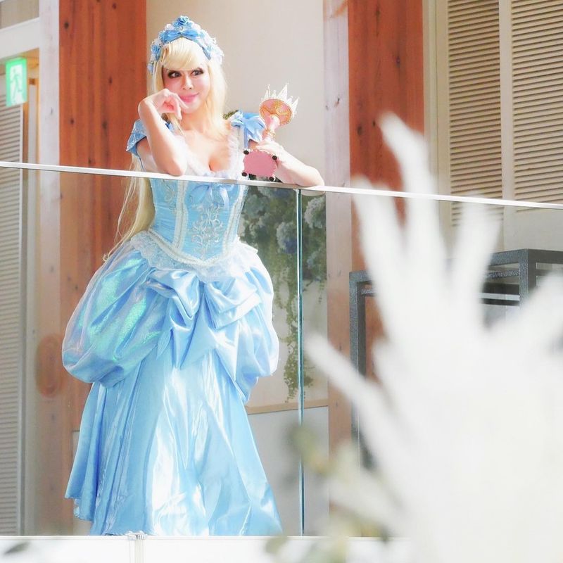 Sally Hashimoto Sally Hashimoto