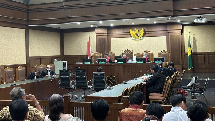 Sidang putusan korupsi tol layan MBZ