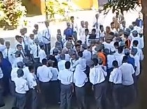Heboh Siswa SMKN 5 Makassar Diduga Dikeroyok Senior di Halaman Sekolah