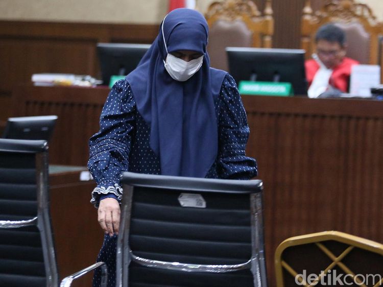 Terbukti Korupsi Proyek Tol MBZ, Sofiah Balfas Divonis 4 Tahun Penjara