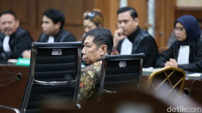 Tok! Djoko Dwijono Divonis 3 Tahun Penjara Kasus Korupsi Tol Layang MBZ Mantan Direktur Utama PT Jasamarga Jalan Layang Cikampek (JJC) Djoko Dwijono divonis 3 tahun penjara. Djoko terbukti korupsi proyek Tol Layang MBZ.