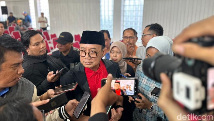 Wakil Ketua DPD PDIP Jatim Budi Kanang Sulistyono
