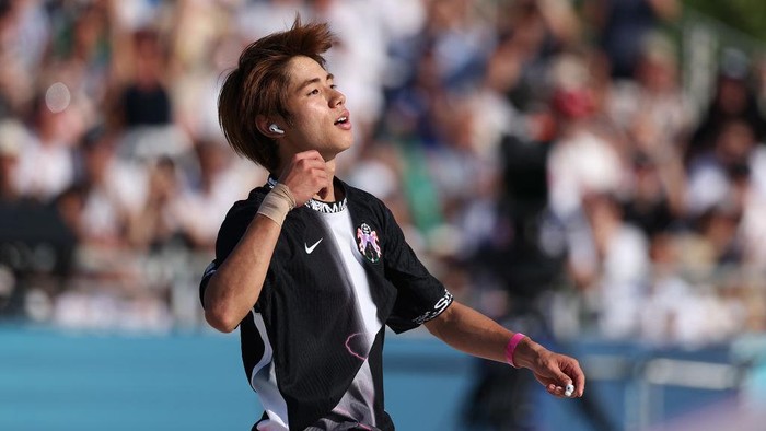 PARIS, FRANCE - JULY 29: Yuto Horigome of Team Japan reacts during the Mens Street Finals on day three of the Olympic Games Paris 2024 at Place de la Concorde on July 29, 2024 in Paris, France. (Photo by Cameron Spencer/Getty Images)