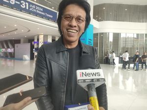 Adian Napitupulu soal Komunikasi Erat Ahok dan Anies: Ntar Gue Tanya