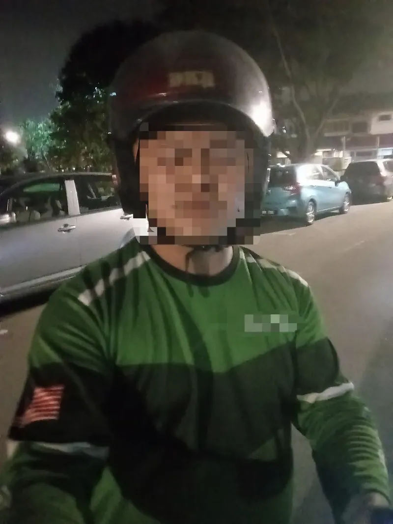 Astaga! Wanita Ini Caci Sopir Ojol Difabel yang Antar Pesanan Minuman