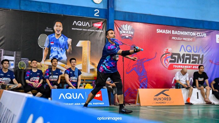 Kejuaraan bulutangkis AQUA Smash Tournament 2024 kembali bergulir dan kali ini di Jakarta. Ada leboh dari 80 peserta ambil bagian.