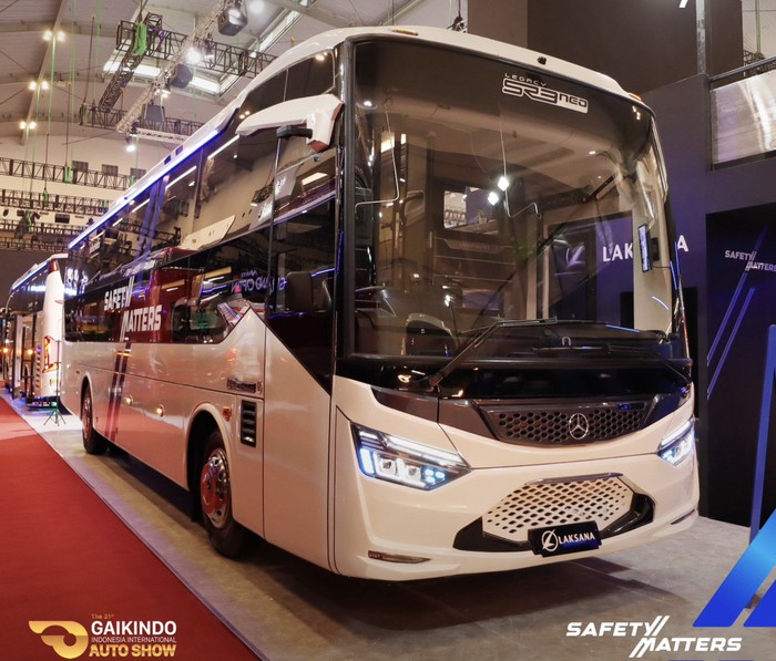 Bus mesin depan dijadikan sleeper, emang nyaman?