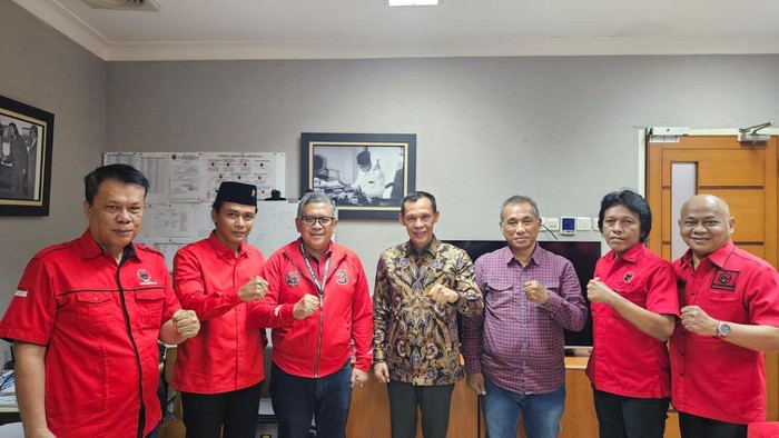 DPP PDIP bertemu dengan Jaro Ade-Kang Mus