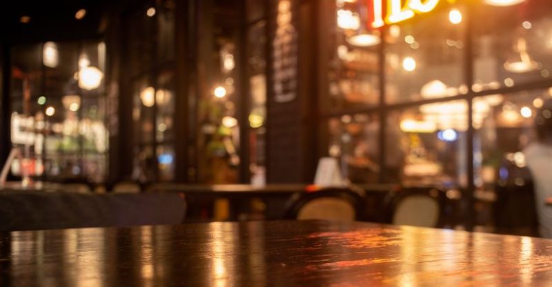 Duh! Pelayan dan Pemilik Resto Ini Ngamuk ke Pembeli