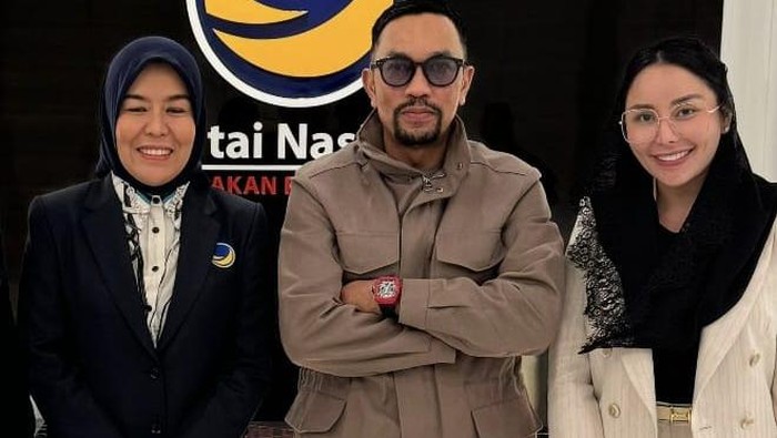 Fitrianti Agustinda baka mengandeng Nandriani Oktarina di Pilkada Palembang