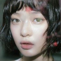 Sejumlah idol KPop terlihat memakai wig bob seperti yang dipopulerkan Hanni NewJeans. Sebut saja Nana After School, Yeri Red Velvet, dan Dayoung Cosmic Girls. Foto: Instagram