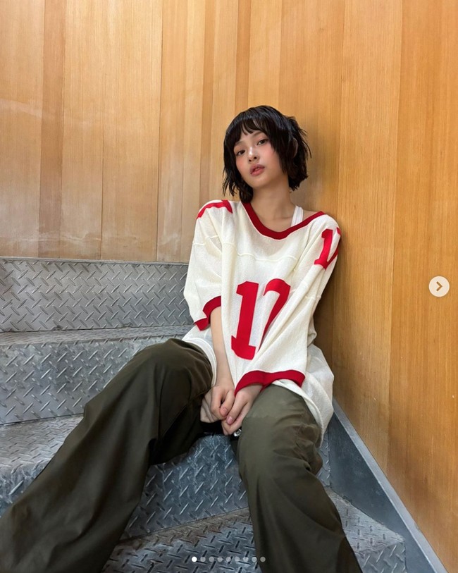 Potongan rambut Hanni NewJeans diprediksi akan menjadi tren baru di tahun 2025 selain Sabrina Layer ala Sabrina Carpenter dan Layer Dualipa ala Dua Lipa. Foto: Instagram