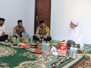 Kapolres Nganjuk Blusukan ke Tokoh Agama Jelang Pilkada Serentak