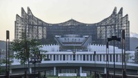 Suasana Istana Negara dan Istana Garuda terlihat dari kawasan Sumbu Kebangsaan IKN, Penajam Paser Utara, Kalimantan Timur, Minggu (28/7/2024). ANTARA FOTO/Hafidz Mubarak A.
