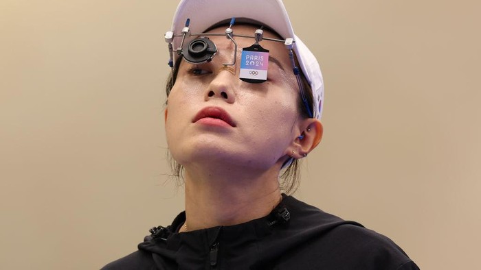 CHATEAUROUX, FRANCE - JULY 28: Kim Yeji of Team Republic of Korea shoots during the Womens 10m Air Pistol Final on day two of the Olympic Games Paris 2024 at Chateauroux Shooting Centre on July 28, 2024 in Chateauroux, France. (Photo by Charles McQuillan/Getty Images)